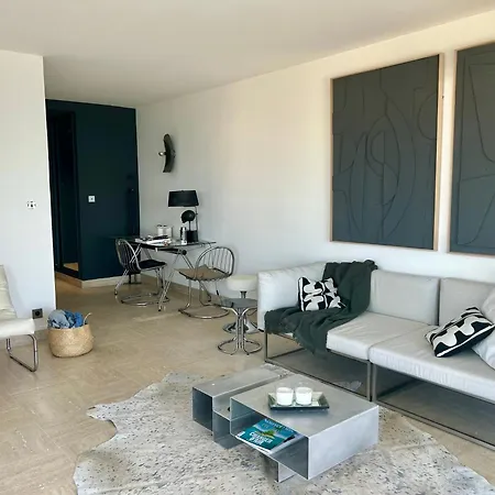 Terrasse Sur Mer Apartment Antibes